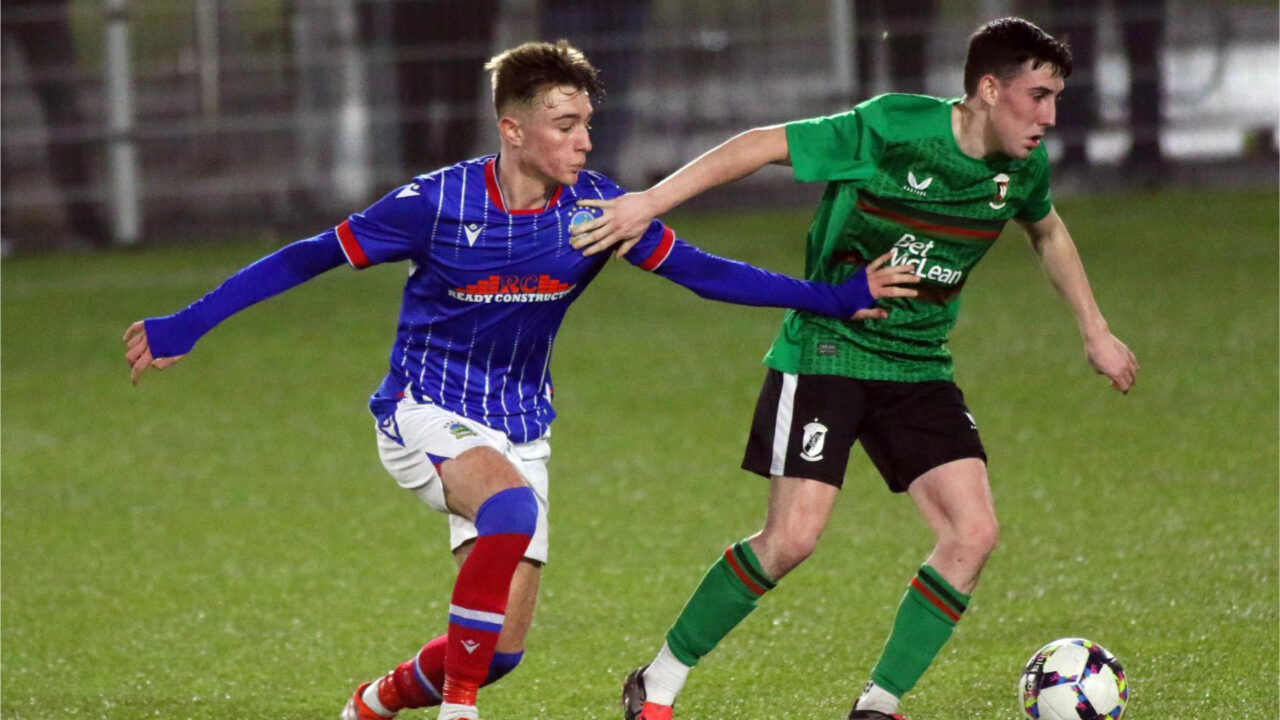 Photos from Linfield Swifts v Glentoran 13/01/25