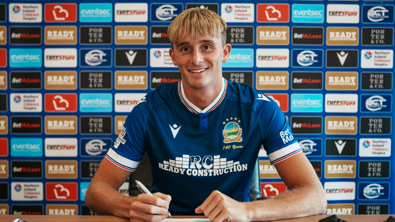 Linfield FC Sign Midfielder Isaac Baird from Glenavon