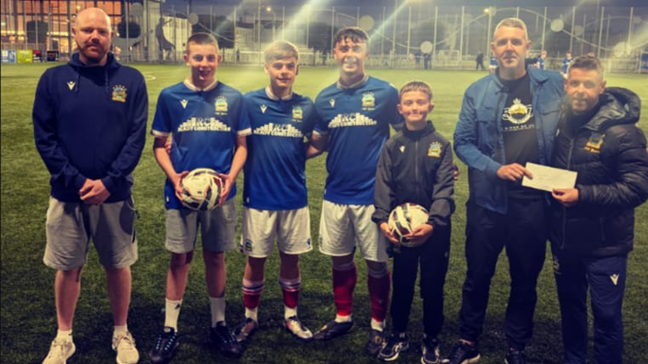 Lisburn 1st Blue LSC Support Linfield Swifts with Donation