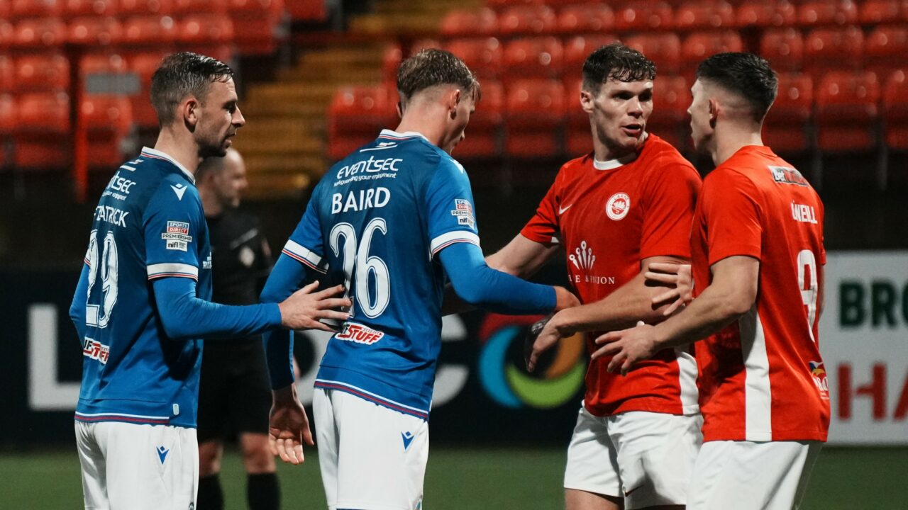 Match Gallery: Larne v Linfield 05/12/25