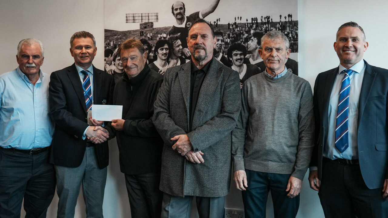 Linfield Donate £2,000 to Players Against Dementia from Retro Shirt Sales